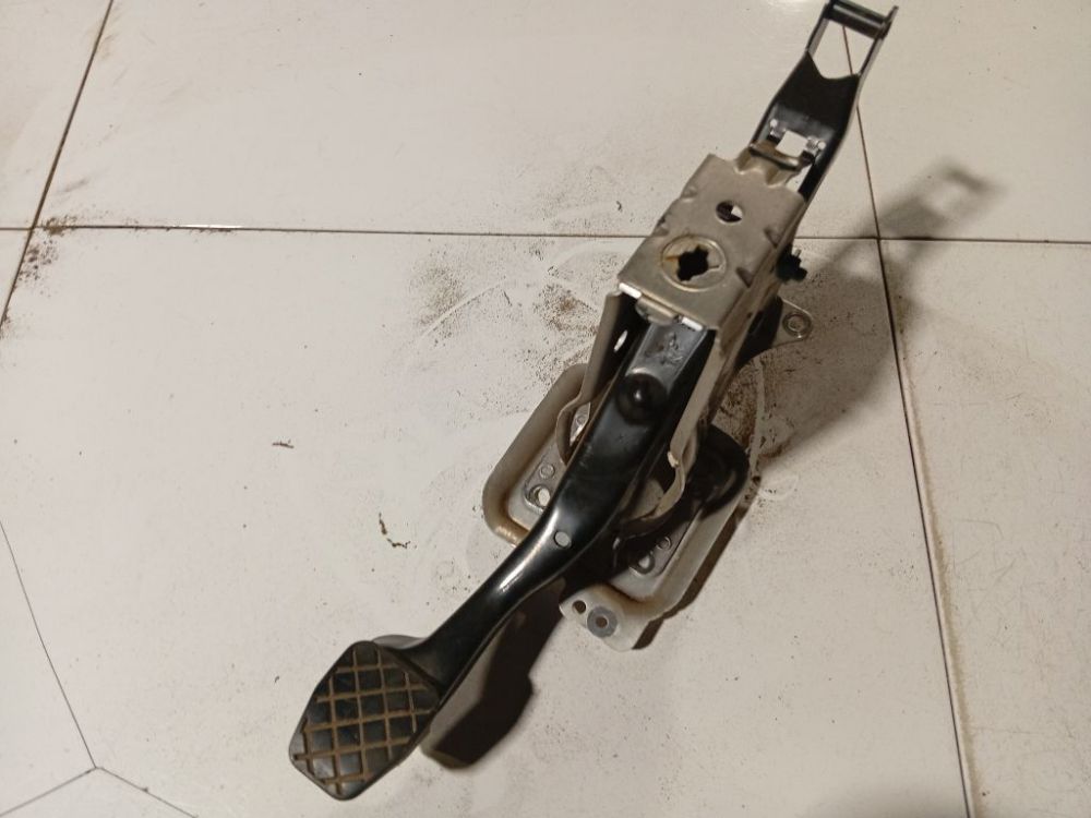 1K1721057 Seat Altea 2005 Clutch pedal - Thumbnail 3