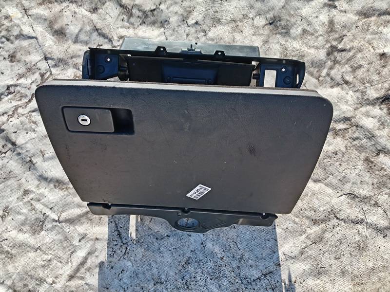 3C1857101 Volkswagen Passat 2005 Glove Box Assembly