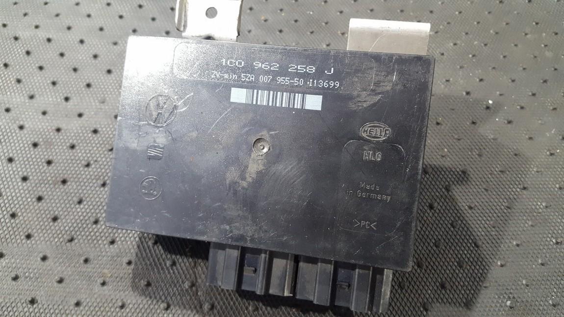 1C0962258J Volkswagen Golf 2000 General Module Comfort Relay (Unit)