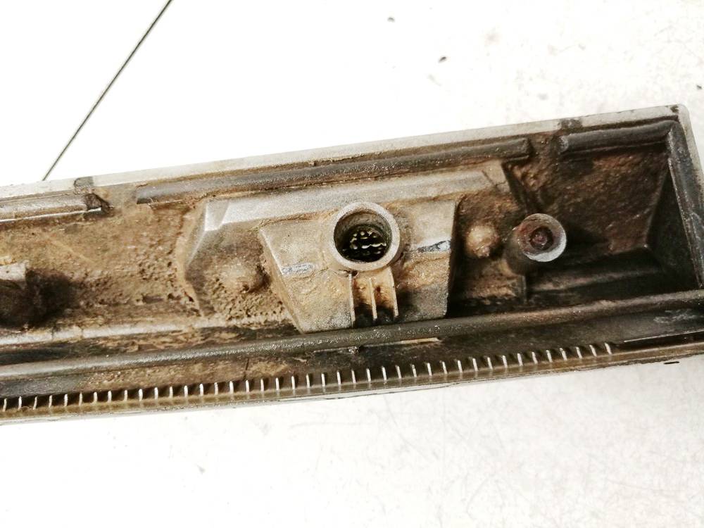 E10022914 Skoda Octavia 2003 Oświetlenie tablicy rejestracyjnej - TYLNE - Thumbnail 2