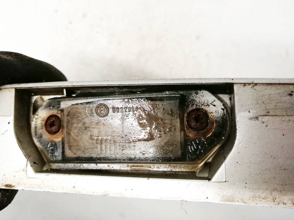 E10022914 Skoda Octavia 2003 Oświetlenie tablicy rejestracyjnej - TYLNE - Thumbnail 3