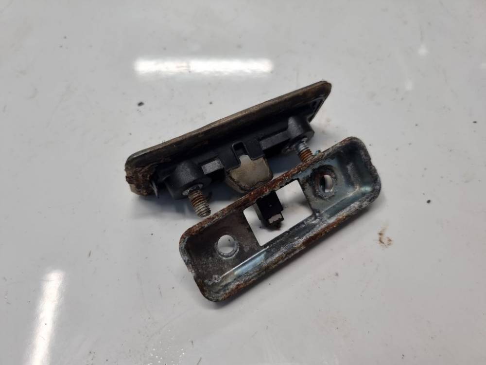 1Z0827574A Skoda Octavia 2005 Zewnętrzna klamka otwierania tylnej klapy - TYLNE