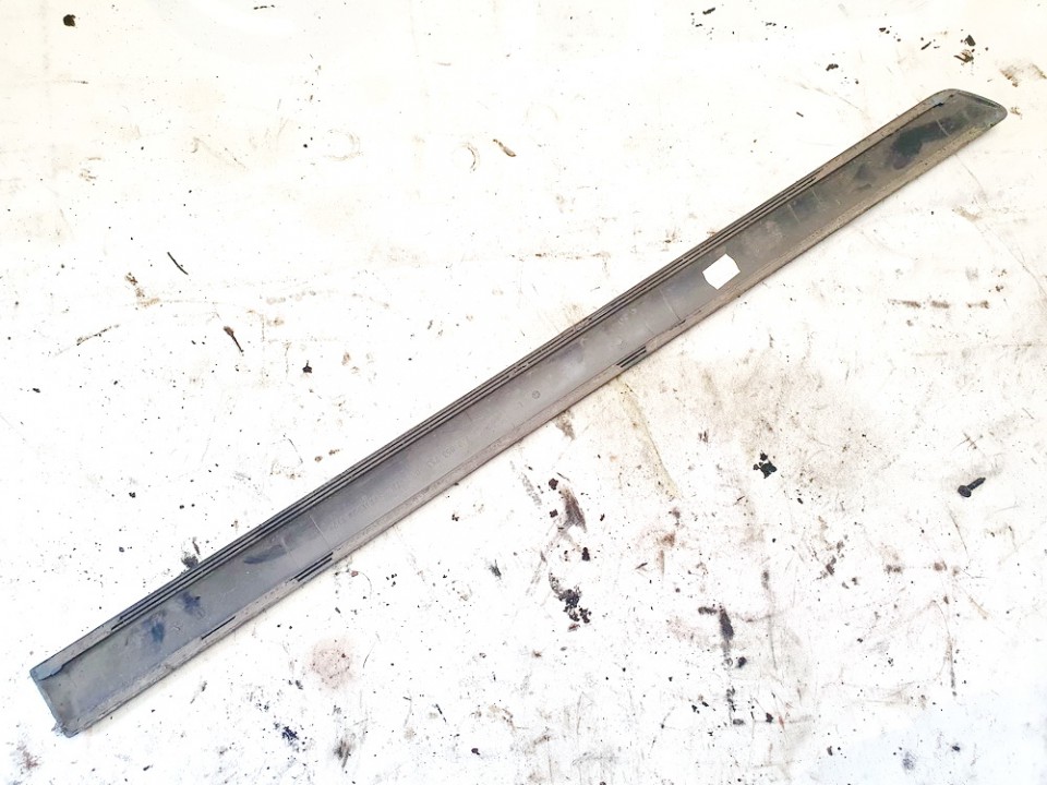 1Z0853753D Skoda Octavia 2006 Durvju ārējais molding - AIZMUGURE PA KREISI - Thumbnail 2