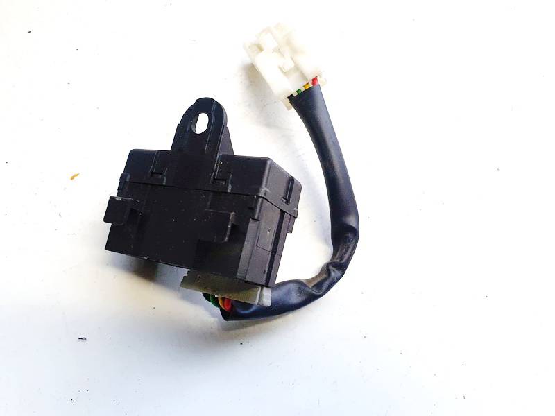 200045 Toyota Avensis 2004 Przekaźnik