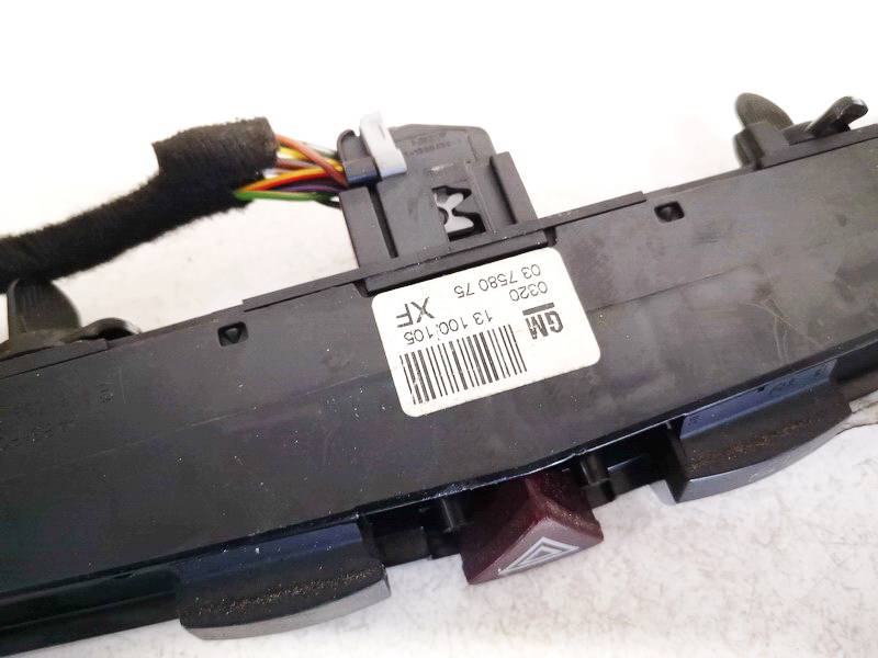 13100105 Opel Astra 2005 Hazard switch - Thumbnail 2