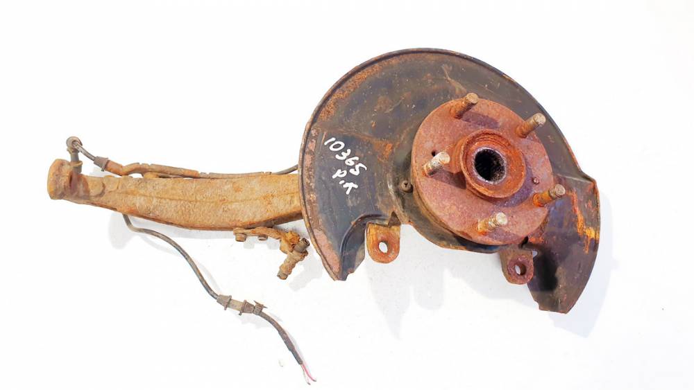 Honda Accord 2004 Кулак поворотный передний левый