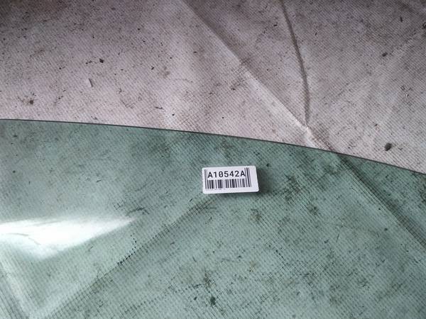 AS2 Volkswagen Golf 2000 Door-Drop Glass - FRONT RIGHT - Thumbnail 3