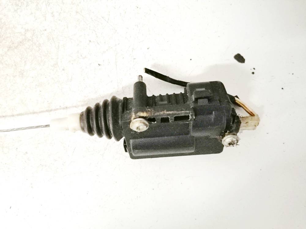 13208157 Opel Corsa 2009 Fuel Flap Motor - Thumbnail 2