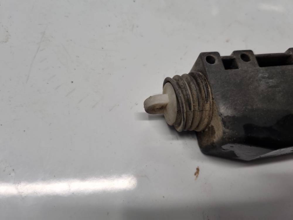 505329 Opel Omega 1995 Central locking motor - Thumbnail 2