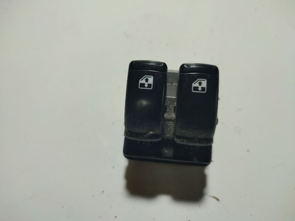 202005062 Volkswagen Polo 2009 Stiklo valdymo mygtukas (lango pakeliko mygtukai) - Thumbnail 3