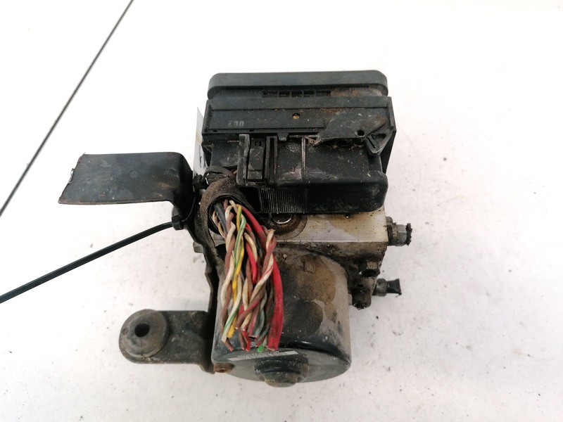 30736589A Volvo V50 2005 ABS Unit (ABS Brake Pump) - Thumbnail 2