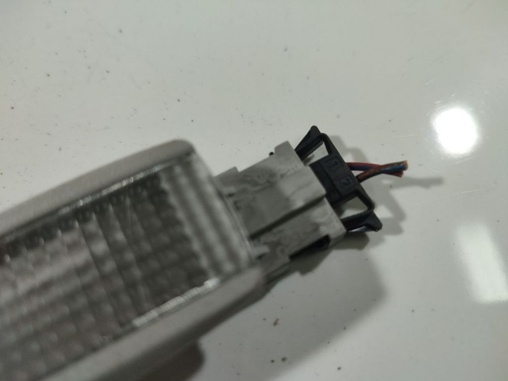 3B094711B Volkswagen Passat 1997 Interior lighting - Thumbnail 2