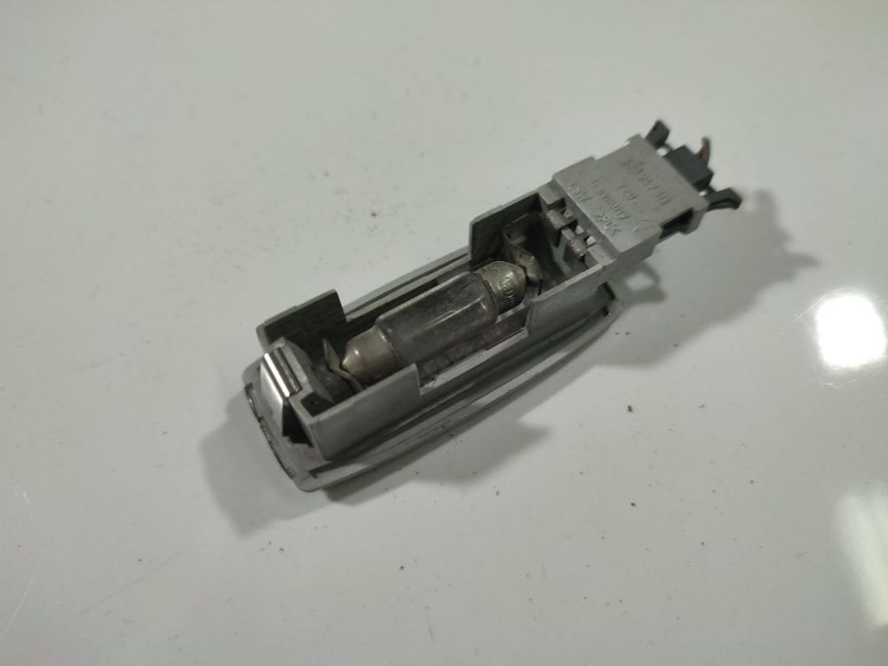 3B094711B Volkswagen Passat 1997 Interior lighting - Thumbnail 3