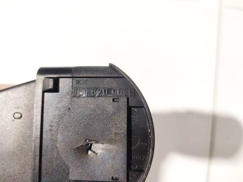 8D1820902B Audi A4 2000 Wloty powietrza do kabiny - Thumbnail 3