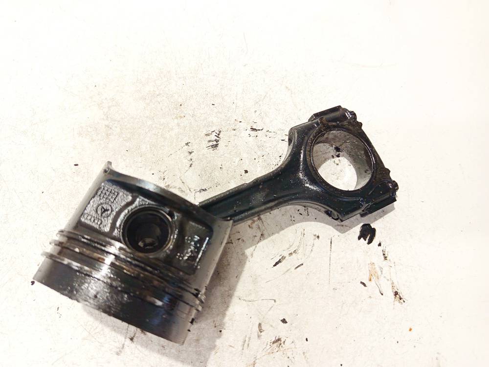 Mercedes-Benz E-CLASS 1996 Piston and Conrod (Connecting rod)