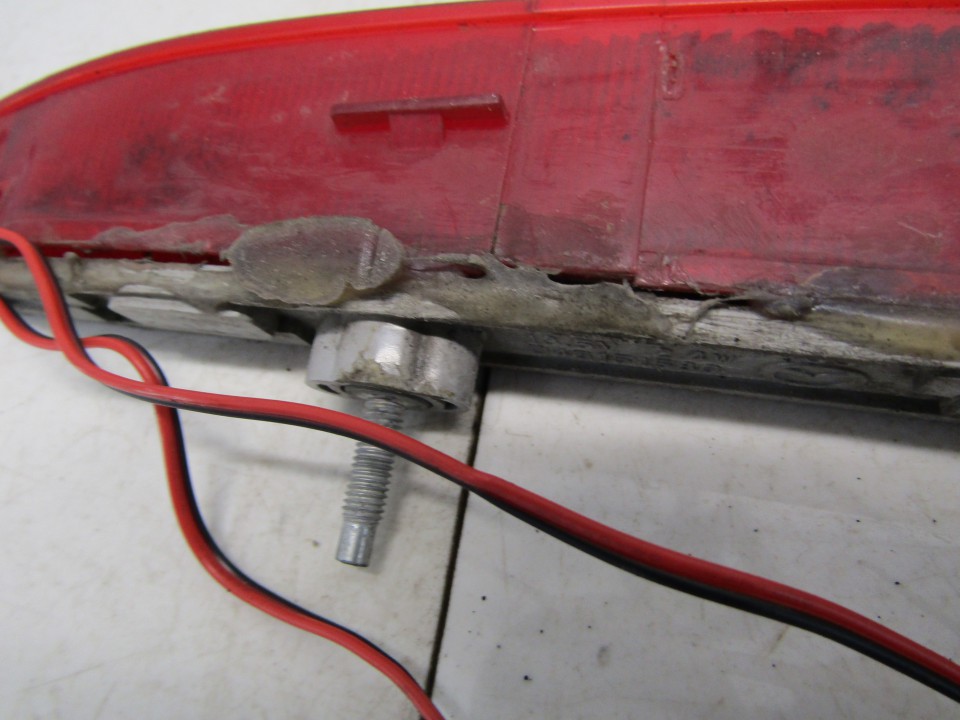 C23551580 C235 51 580,D46151580,P4433,K2442 Emergency Third Brake Light