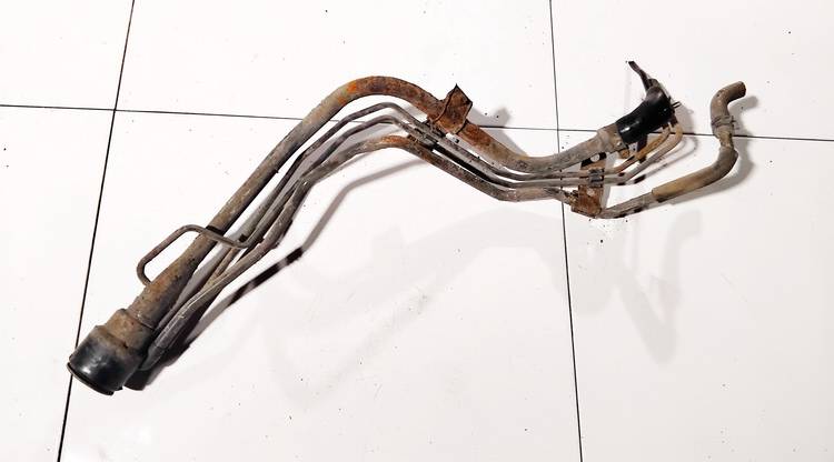 Toyota RAV-4 2003 Degvielas uzpildes caurule - Thumbnail 2