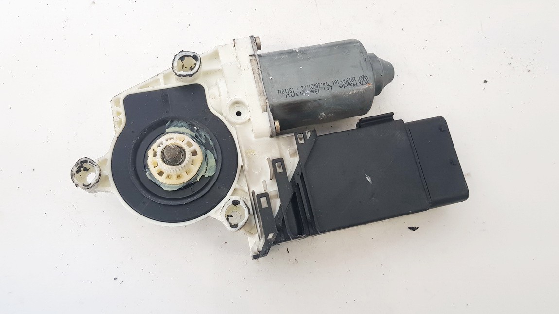 1J1959801C Volkswagen Golf 1999 Window Motor - FRONT LEFT - Thumbnail 3