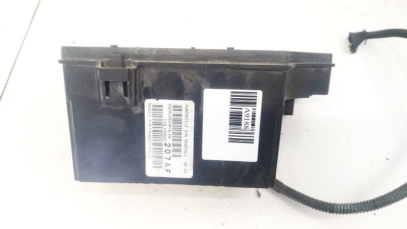 P04692207AF Jeep Patriot 2007 Fuse box