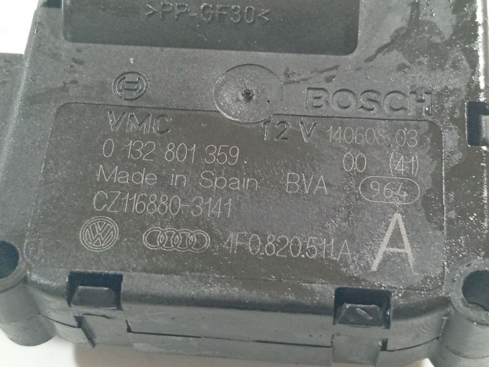 0132801359 Audi A6 2008 Lämmittimen läppämotor - Thumbnail 4