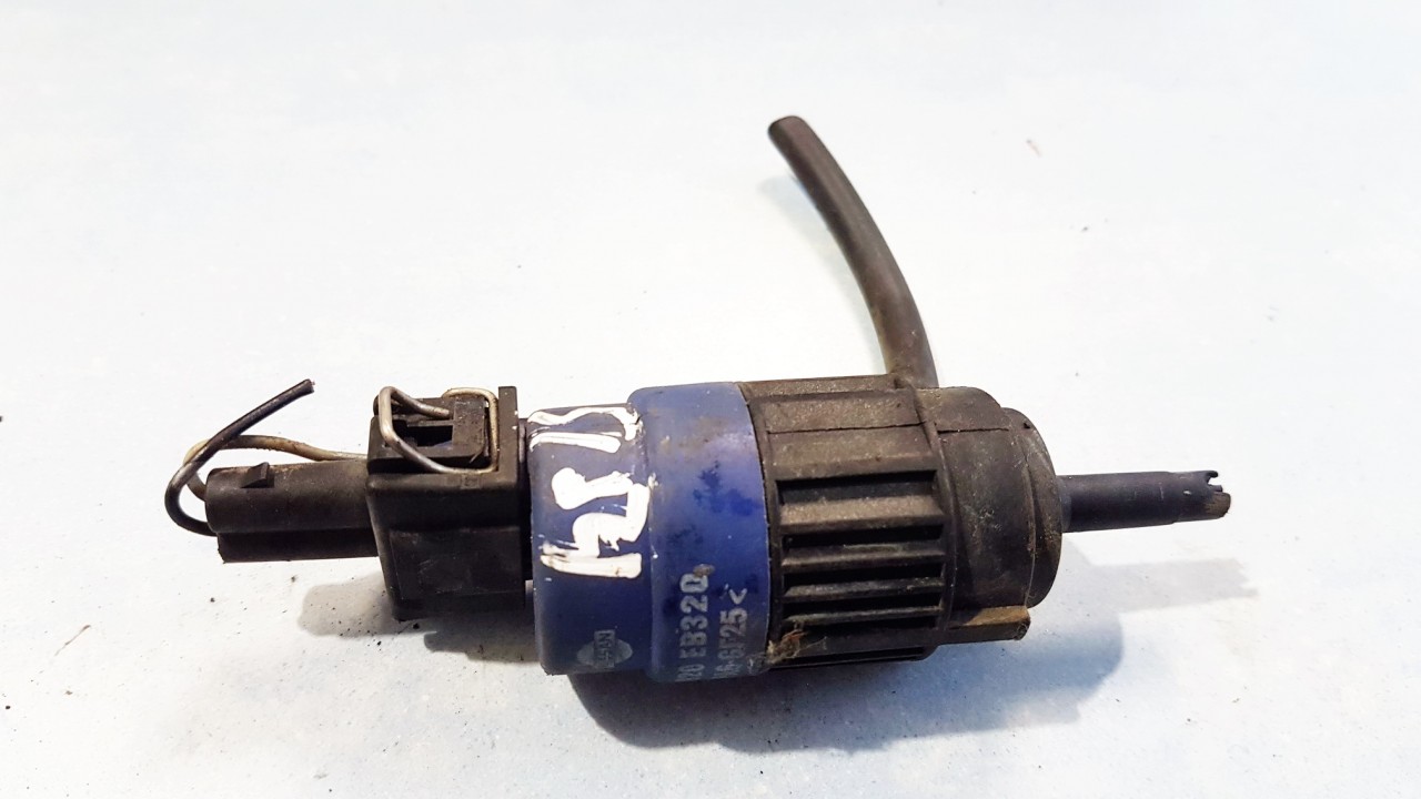 28920EB320 Nissan Navara 2005 Windshield Windscreen Washer Pump