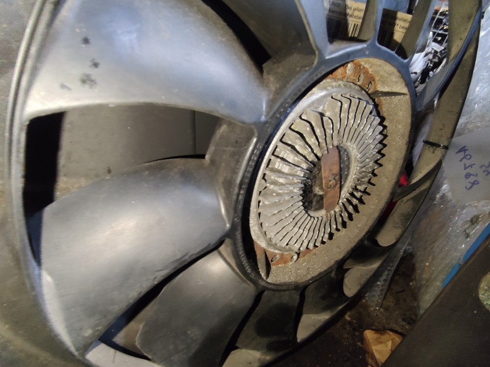 059121350G Audi A6 2001 Radiator viscous fan clutch - Thumbnail 3