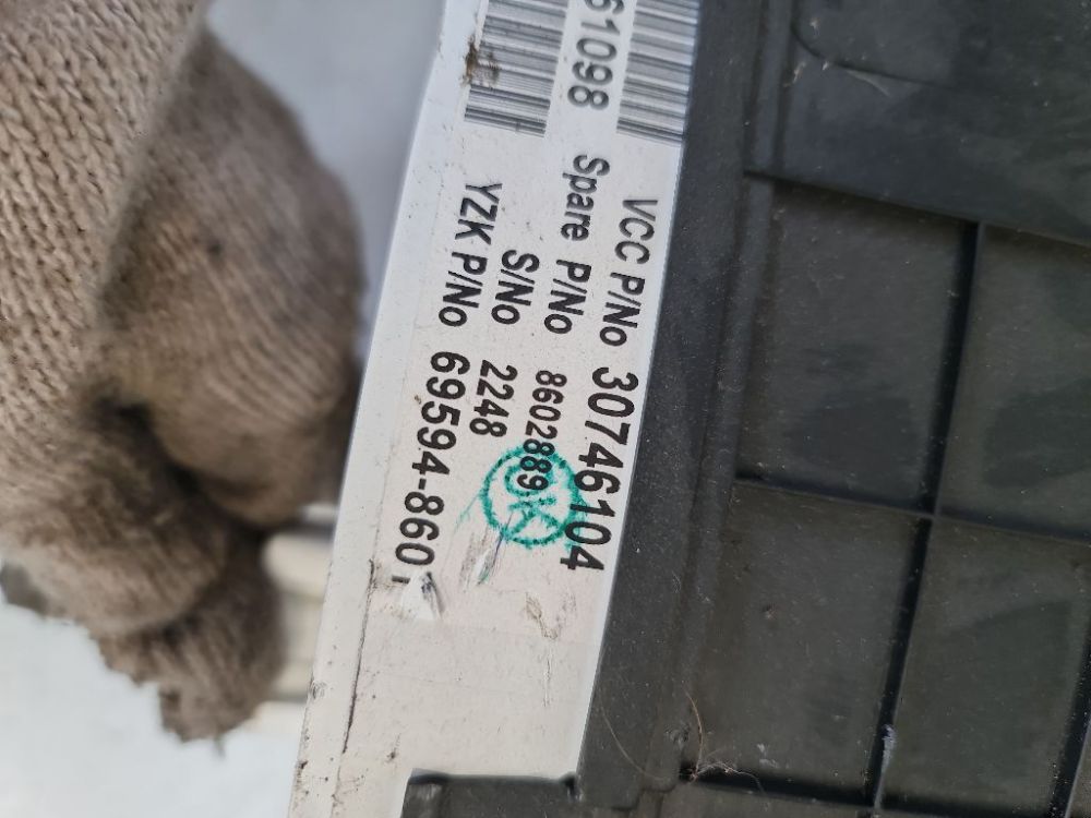 30746104 Volvo XC 90 2007 Speedometers - Cockpit - Speedo Clocks Instrument - Thumbnail 3