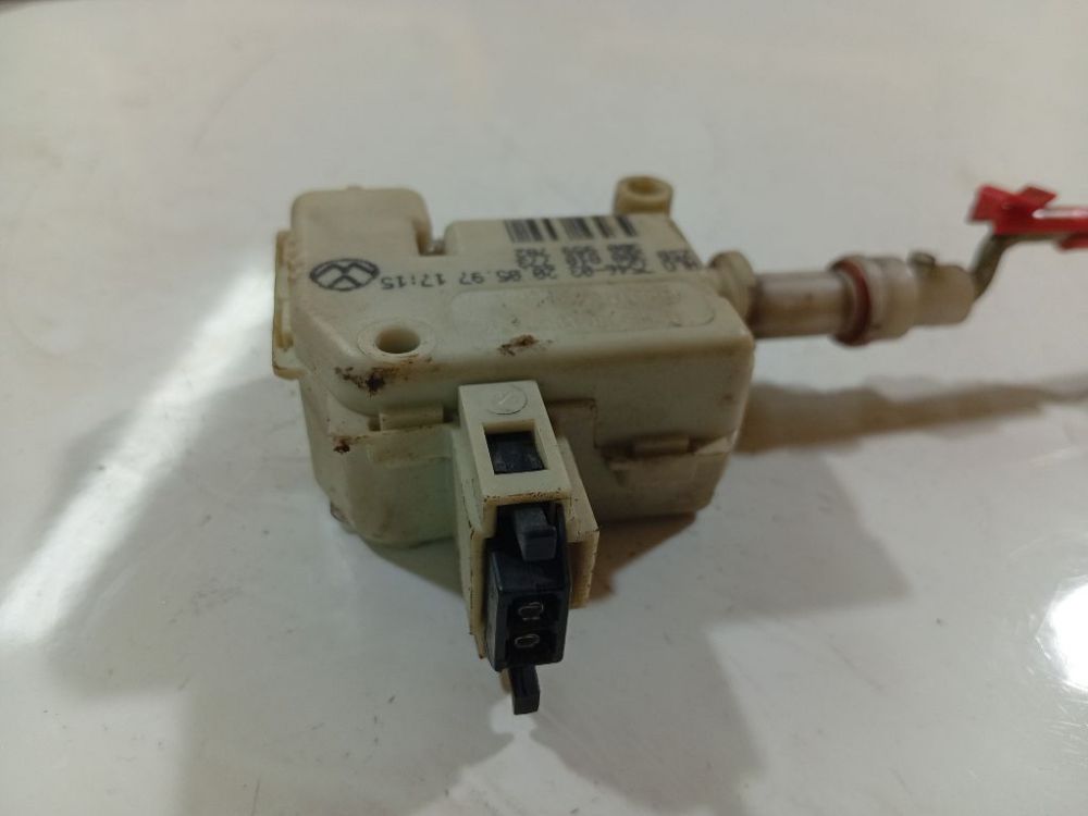 3B0810773 Volkswagen Passat 1997 Central locking motor - Thumbnail 4