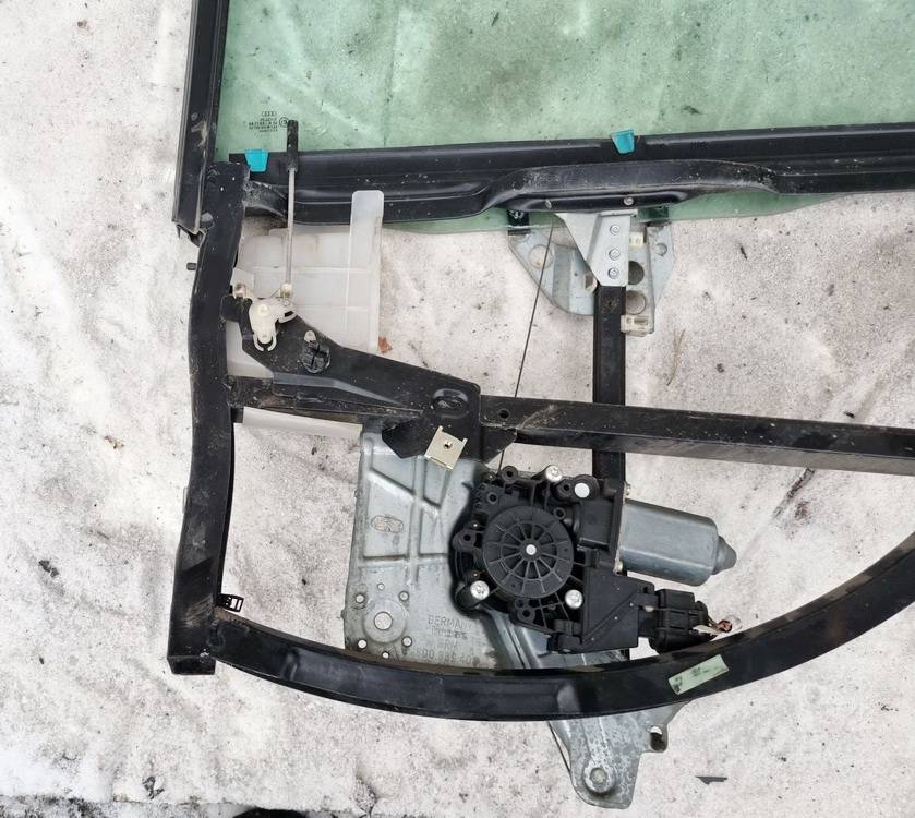 Audi A4 1997 Durvju rāmis - AIZMUGURE PA LABI - Thumbnail 2