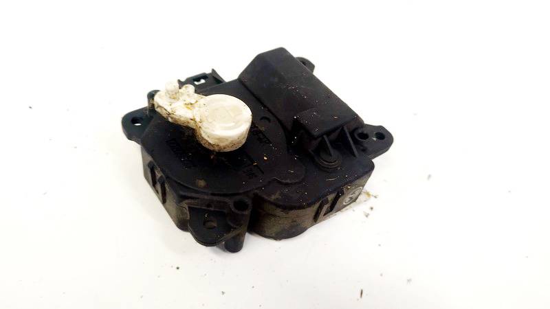 Mitsubishi Colt 2005 Sildītāja vārsta motoriņš - Thumbnail 3