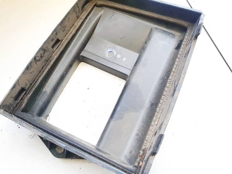 1J1819640B Volkswagen Golf 1999 Repuesto del conducto de ventilación - Thumbnail 3