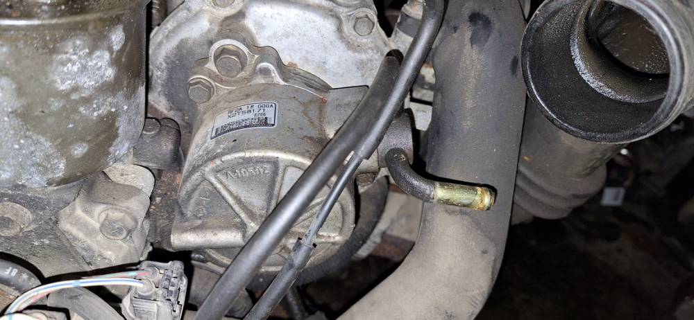 X2T58171 Mazda 626 1998 Brake Vacuum Pump