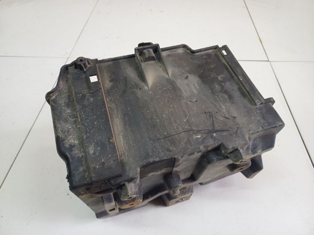 8V2110718 Ford Fiesta 2009 Deckel für Batterie Abdeckung Verkleidung - Thumbnail 2