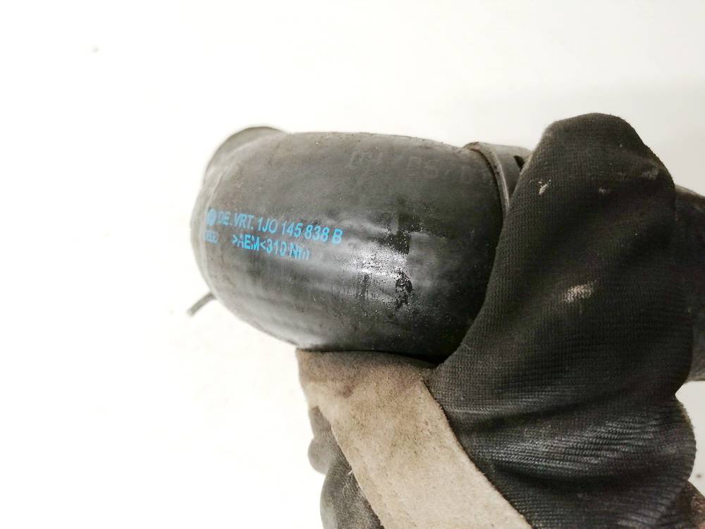 1J0145838B Volkswagen Golf 2000 TURBO INTERCOOLER PIPE HOSE - Thumbnail 3