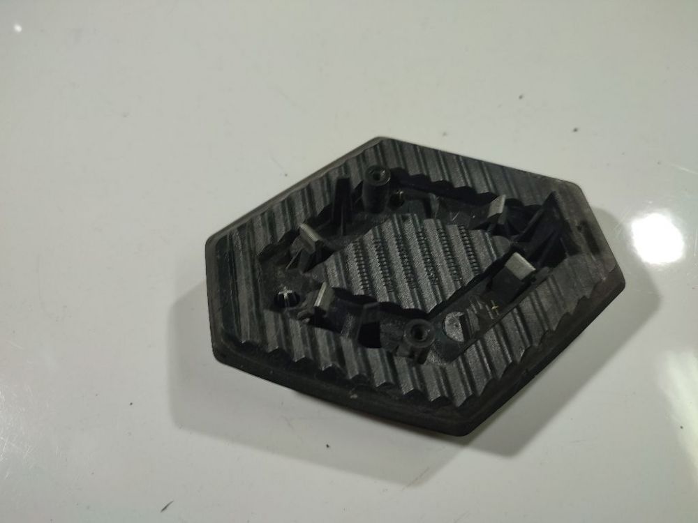 9507M Renault Megane 2004 Przedni emblemat (znaczek) - PRZEDNIE - Thumbnail 3