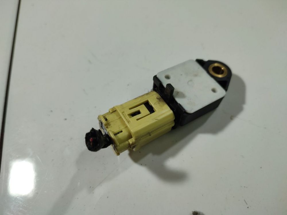 898310D010 Toyota Yaris 2007 Srs Airbag crash sensor - Thumbnail 2