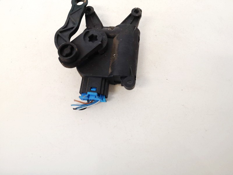 1K2907511B Volkswagen Passat 2006 Sildītāja vārsta motoriņš - Thumbnail 3