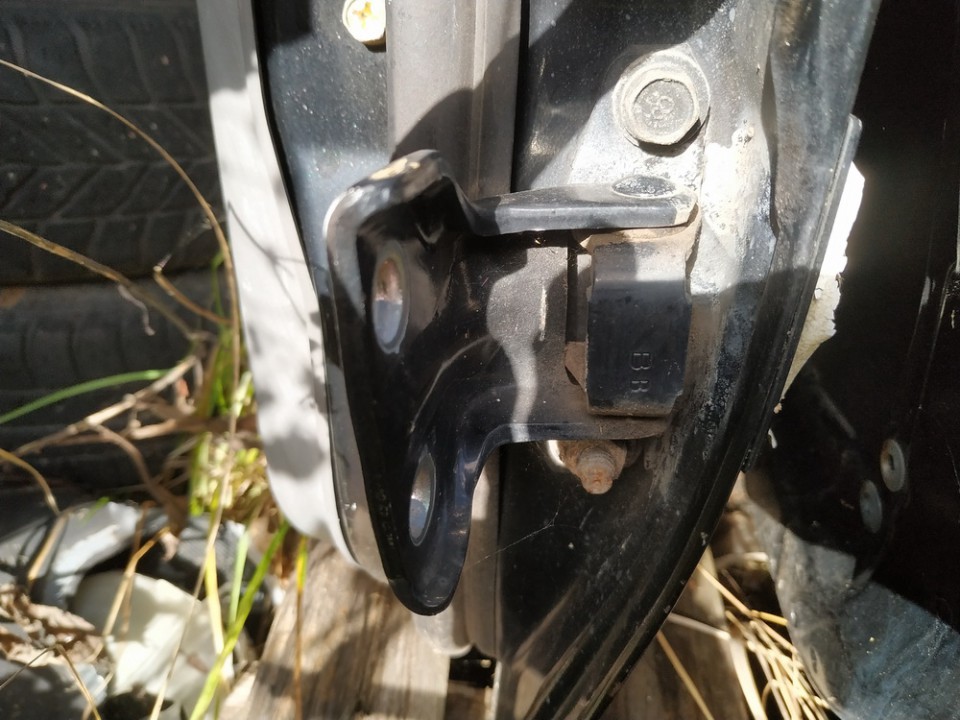 Mitsubishi Pajero 2002 Zawias tylnych drzwi - TYLNE