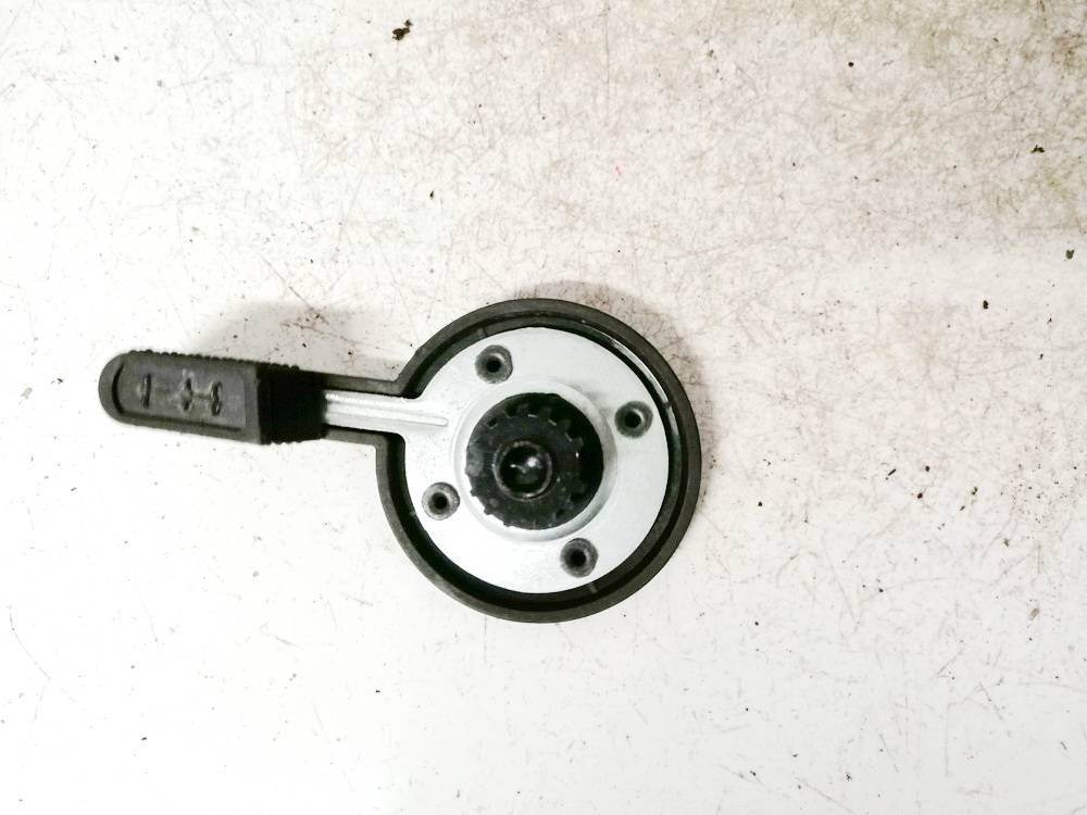 Opel Vectra 2004 Istuimen koristelokas - EDESSÄ VASEMMALLA - Thumbnail 3