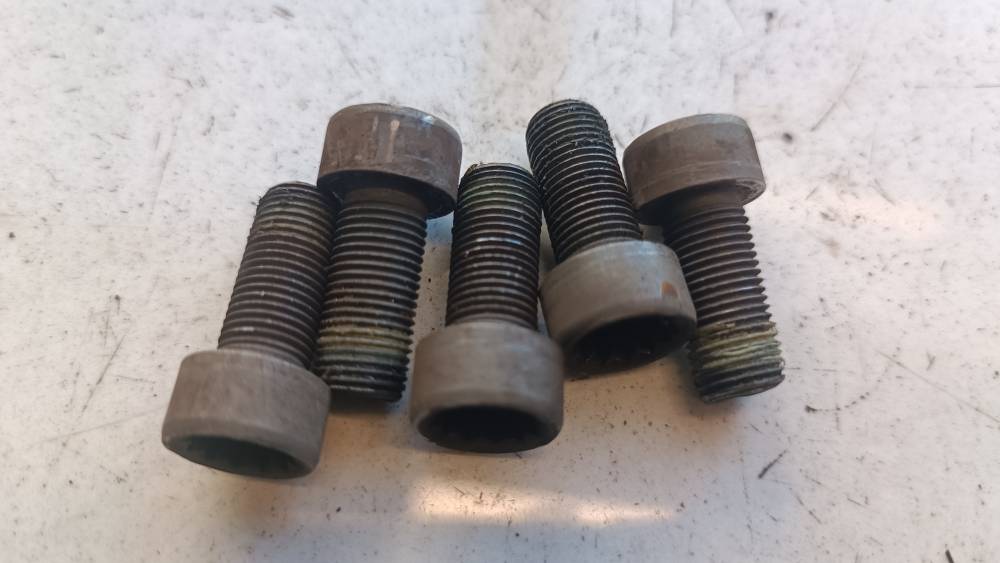 Volkswagen Passat 2005 vis de volant