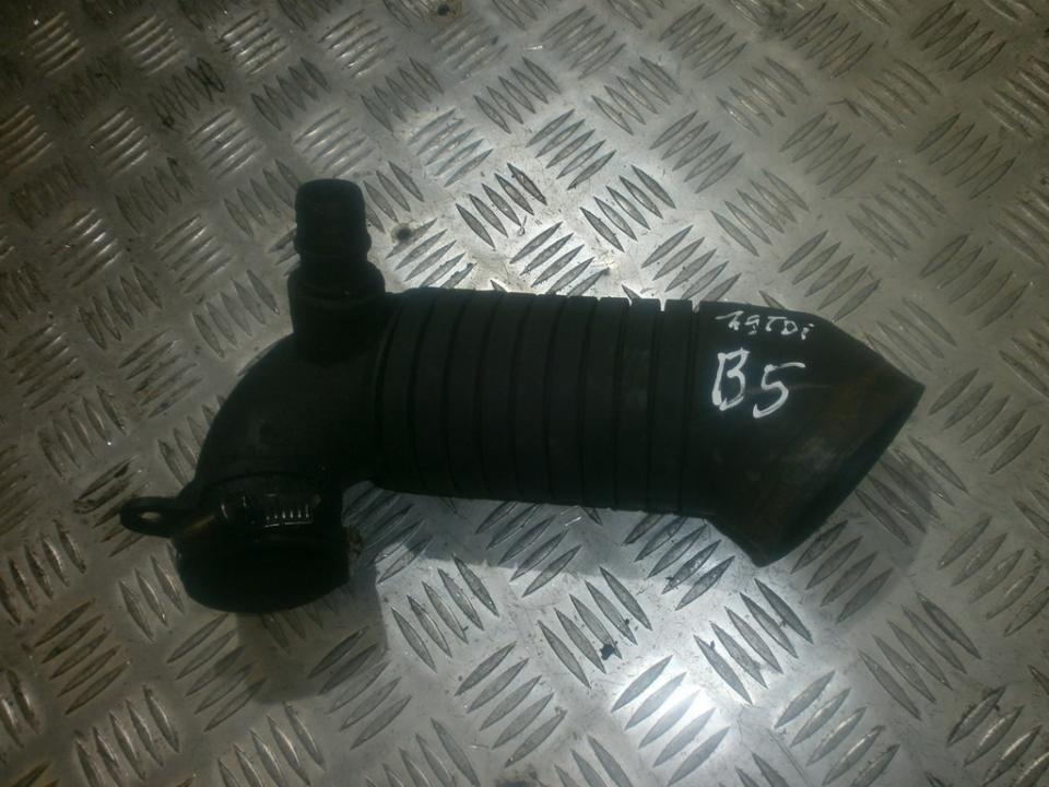 8D0129615J Volkswagen Passat 2002 TURBO INTERCOOLER PIPE HOSE