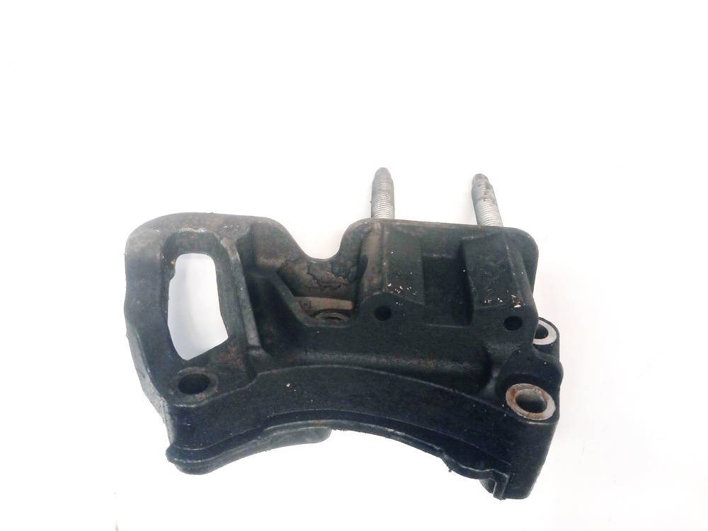 3M516030 Ford Focus 2006 Engine Mount Bracket and Gearbox Mount Bracket