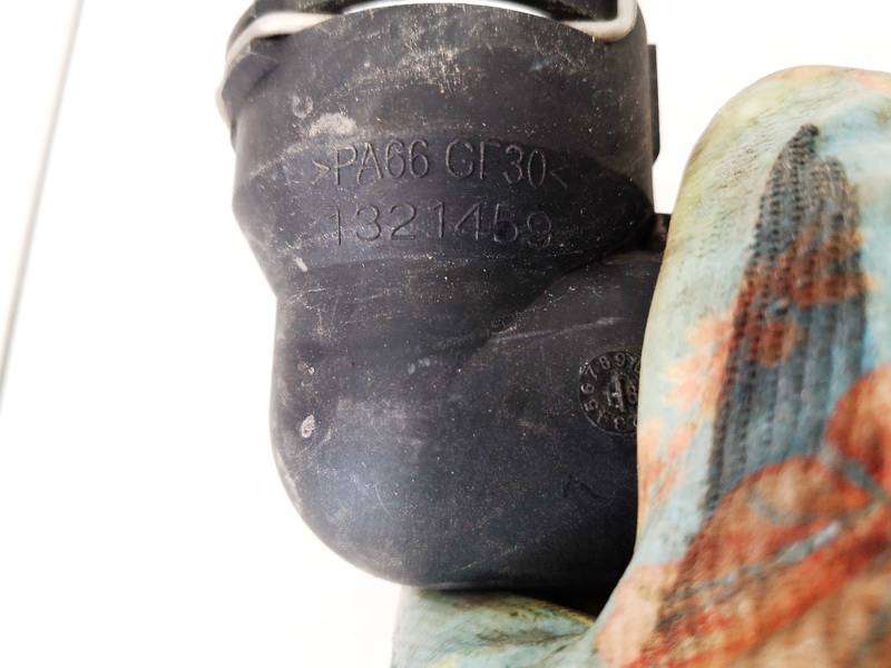 1321459 Land-Rover Discovery Sport 2017 Ūdens šļūtene - Thumbnail 3