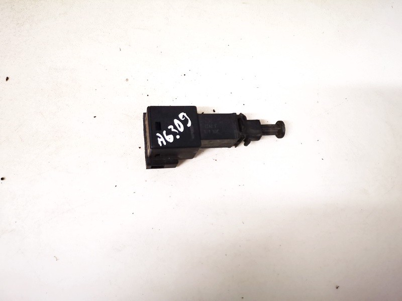 15116E Audi A2 2002 Stabdziu zibintu daviklis (rele-varlyte)