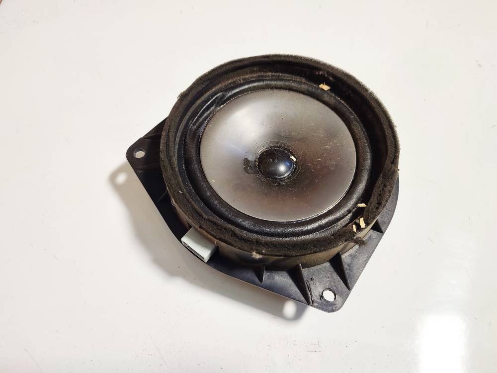 8616052020 Toyota Yaris Verso 2000 Kaiutin