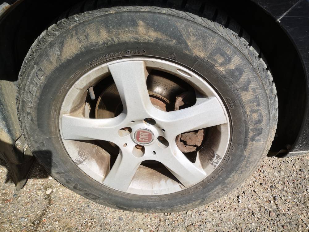 5X98 Fiat Bravo 2008 Liettuan renkaiden komplekti R15