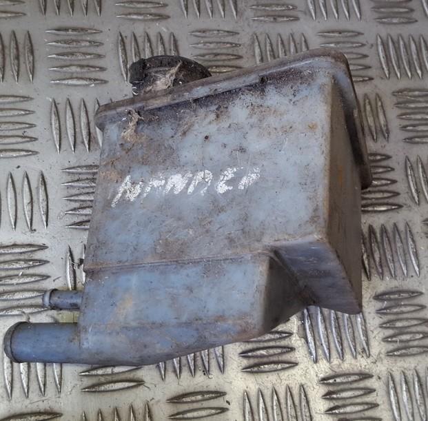 93BB3R700AK Ford Mondeo 1998 Stūres pastiprinātāja tvertne