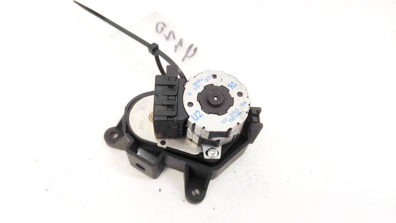 8391374 BMW 7-Series 1997 Heater Vent Flap Control Actuator Motor