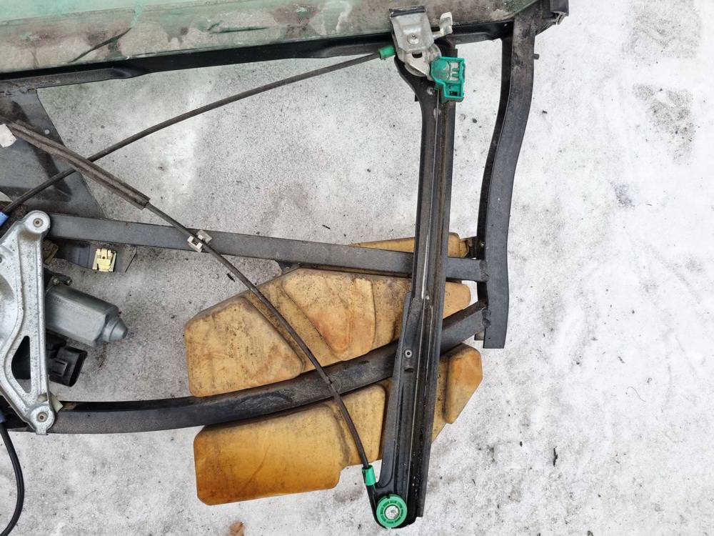 8D0837753 Audi A4 1997 Durvju rāmis - PRIEKŠA PA KREISI - Thumbnail 3