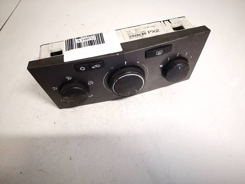 13201300 Opel Astra 2005 Panel sterowania klimatyzacją (przełączniki ogrzewania)